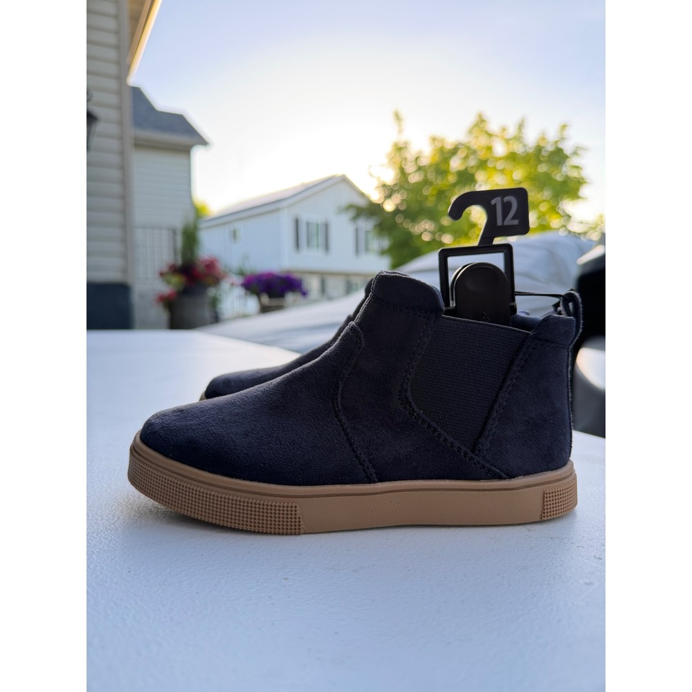 Boy Chelsea boots size 12